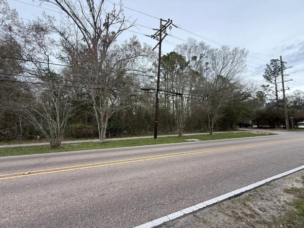 Listing Image #1 - Land for sale at 3233 Monroe Street, Mandeville LA 70448 Listing Image #1 - Land for sale at 3233 Monroe Street, Mandeville LA 70448