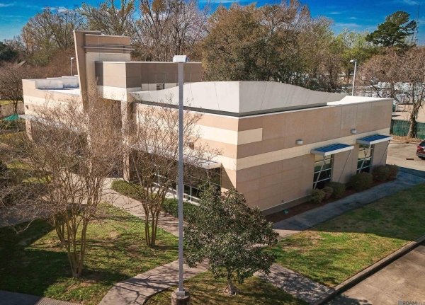 Listing Image #3 - Others for sale at 10604 Coursey Boulevard, Saint George LA 70816 Listing Image #3 - Others for sale at 10604 Coursey Boulevard, Saint George LA 70816