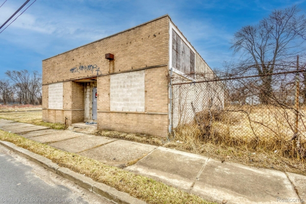 Listing Image #2 - Others for sale at 14008 Meyers Road, Detroit MI 48227