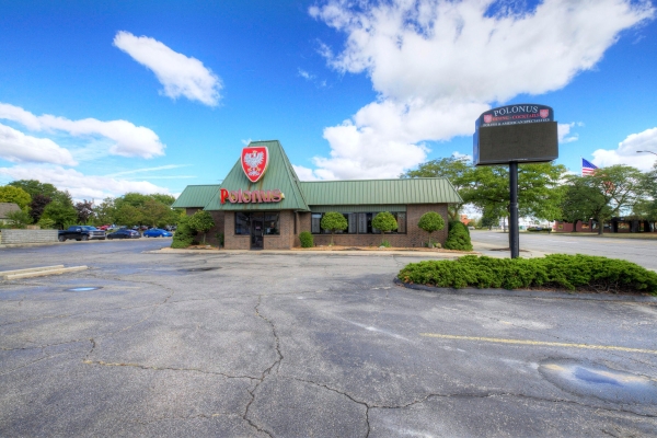 Listing Image #2 - Retail for sale at 1744 Biddle Avenue, Wyandotte MI 48192