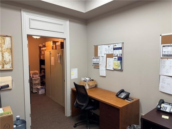 Listing Image #3 - Others for sale at 1170 W Causeway Approach, Mandeville LA 70471