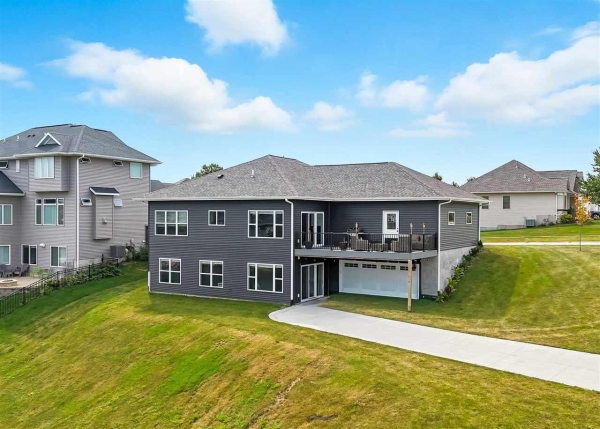 Listing Image #2 - Others for sale at 600 Majestic Oak Ridge, Solon IA 52333