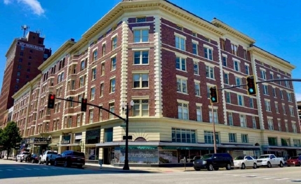 Listing Image #1 - Others for sale at 950 4th Avenue, Huntington WV 25701