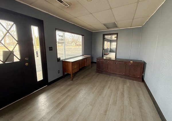 Listing Image #3 - Others for sale at 1801 E Main Street & 108 S 18th Street, Petersburg IN 47567