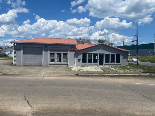 Listing Image #3 - Others for sale at 421 16th Street W, Huntington WV 25701