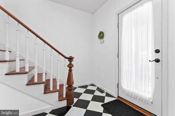 Listing Image #3 - Others for sale at 214 S Royal Avenue, Front Royal VA 22630