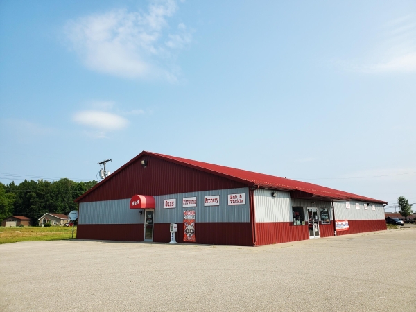 Listing Image #1 - Retail for sale at 8979 W Houghton Lake Drive, Houghton Lake MI 48629