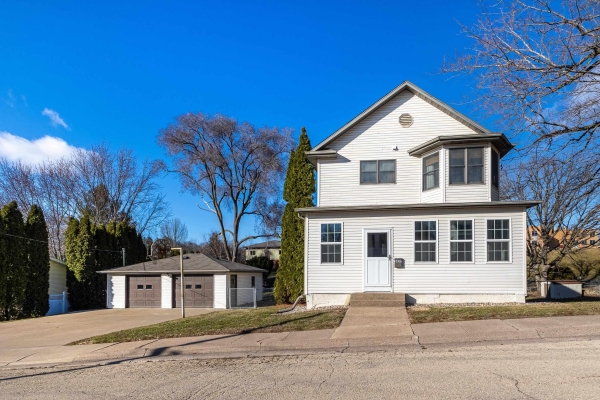 Listing Image #1 - Others for sale at 2637 Nebraska Street, Dubuque IA 52001