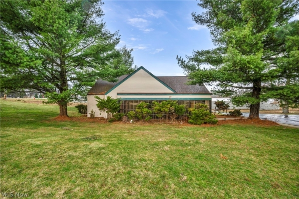 Listing Image #2 - Office for sale at 34500 Center Ridge Rd, North Ridgeville OH 44039