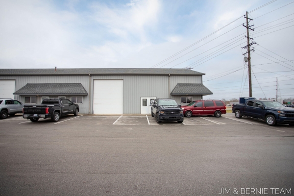 Listing Image #1 - Industrial for sale at 11322 E Lakewood Boulevard, Holland MI 49424