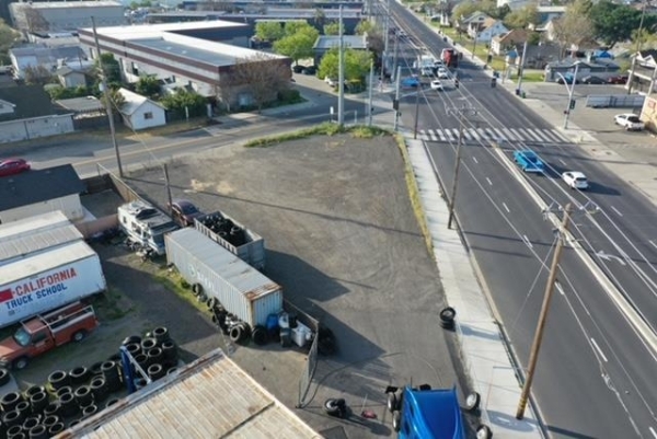 Listing Image #3 - Others for sale at 1034 Lander Avenue, Turlock CA 95380