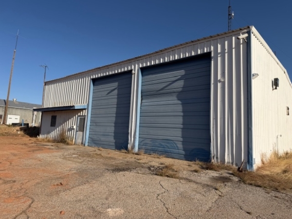 Listing Image #1 - Industrial for sale at 211 Carolina St, Borger TX 79007 Listing Image #1 - Industrial for sale at 211 Carolina St, Borger TX 79007