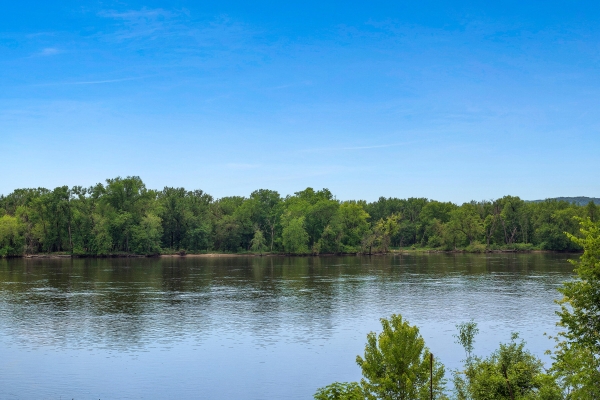 Listing Image #3 - Others for sale at 115 N Shore Dr, Fountain City WI 54629