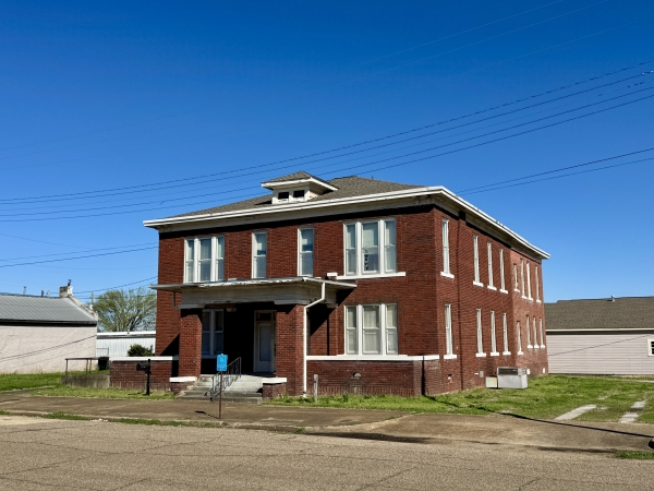 Listing Image #3 - Office for sale at 158 E College Ave, Holly Springs TN 38635 Listing Image #3 - Office for sale at 158 E College Ave, Holly Springs TN 38635