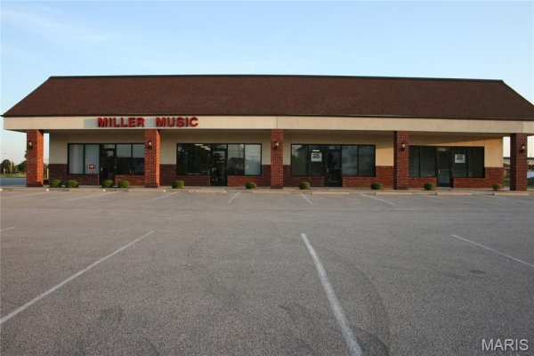 Listing Image #2 - Others for sale at 4510 N Illinois Street, Swansea IL 62226