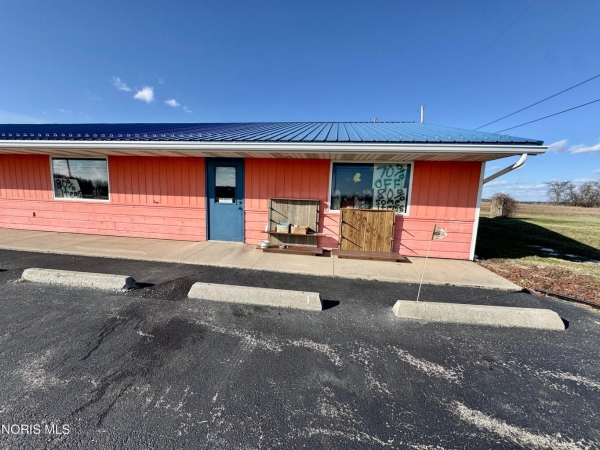 Listing Image #3 - Retail for sale at 13805 State Route 107, MONTPELIER OH 43543