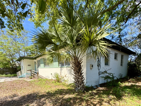 Listing Image #2 - Office for sale at 6911 Merrill Road, Jacksonville FL 32277