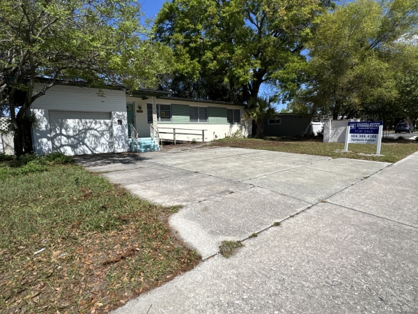 Listing Image #3 - Office for sale at 6911 Merrill Road, Jacksonville FL 32277