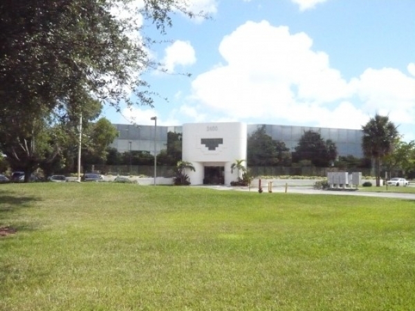 Listing Image #1 - Office for sale at 2400 W Cypress Creek, Fort Lauderdale FL 33309