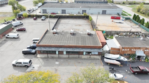 Listing Image #3 - Others for sale at 22909 Van Born Road, Taylor MI 48180