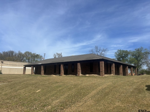 Listing Image #2 - Others for sale at 202 Lafayette St, Pittsburg TX 75686