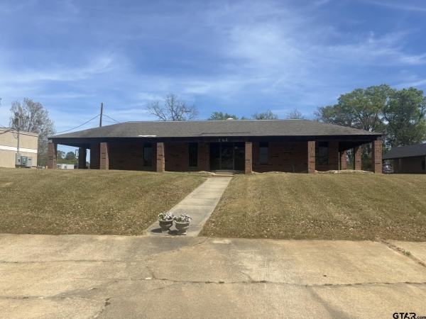 Listing Image #3 - Others for sale at 202 Lafayette St, Pittsburg TX 75686