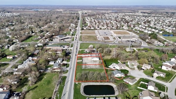 Listing Image #2 - Retail for sale at 4978 West Smith Valley Road, Greenwood IN 46142