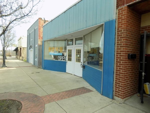 Listing Image #2 - Retail for sale at 117 E Ferry St, Berrien Springs MI 49103