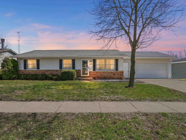 Listing Image #2 - Others for sale at 900 Valentine Drive, Dubuque IA 52003