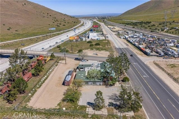 Listing Image #2 - Others for sale at 553 Sierra, PDL CA 93550