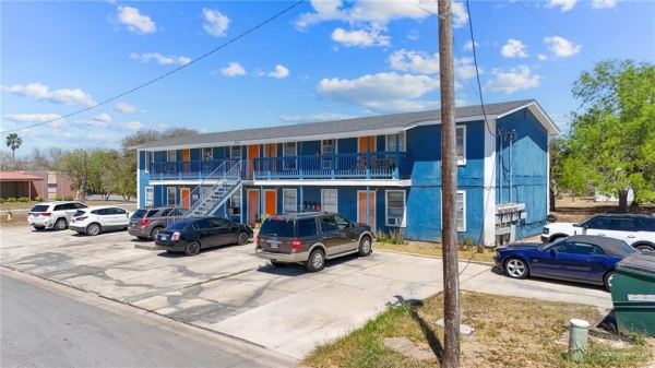 Listing Image #3 - Multi-family for sale at 604 Villa Maria Blvd, Brownsville TX 78520