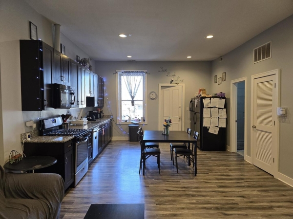 Listing Image #3 - Others for sale at 2310 W Belmont Avenue, Chicago IL 60618