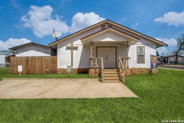 Listing Image #1 - Office for sale at 10311 Lee Roy, Adkins TX 78101