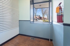 Listing Image #3 - Retail for sale at 2 S Frederick, Oelwein IA 50662