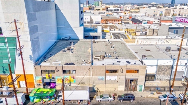 Listing Image #2 - Others for sale at 749 E 15th, Los Angeles CA 90021