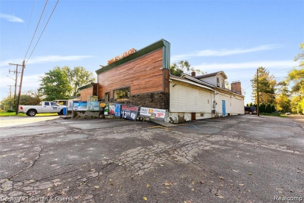 Listing Image #3 - Others for sale at 1215 W Oakley Park Road, Commerce Charter Township MI 48390