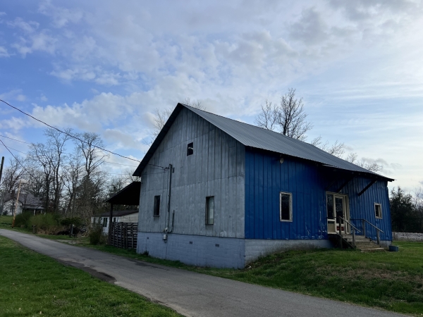 Listing Image #2 - Others for sale at 108 Hinkle Hill St E, Bell Buckle TN 37020