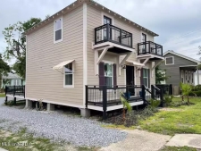 Listing Image #3 - Multi-family for sale at 649 Howard Avenue, Biloxi MS 39530