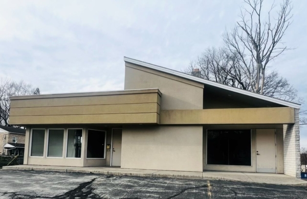 Listing Image #1 - Office for sale at 264 W Liberty St. SE, Hubbard OH 44425
