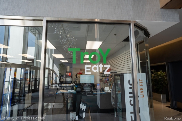 Listing Image #2 - Others for sale at 888 W Big Beaver - Troy Eatz Road #112, Troy MI 48084