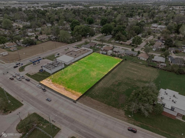 Listing Image #1 - Others for sale at 1405 Swan Lake Road, Bossier City LA 71111