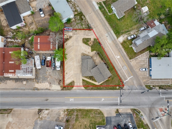 Listing Image #3 - Office for sale at 1227 S College Avenue, Bryan TX 77803