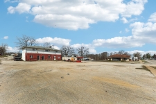 Listing Image #3 - Others for sale at 201 Dearborn St., Hillsboro IL 62049