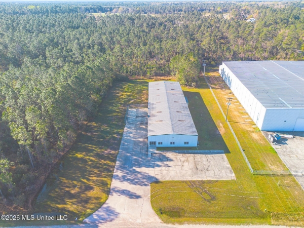 Listing Image #3 - Industrial for sale at 21051 Coastal Parkway, Gulfport MS 39503