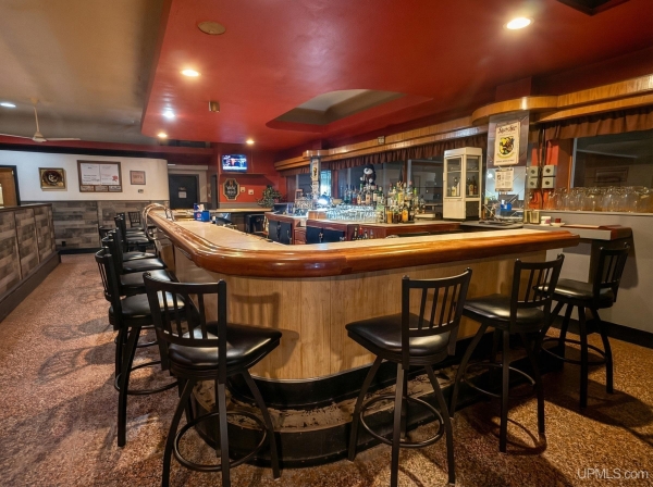 Listing Image #2 - Office for sale at 616 Main Street, Norway MI 49870