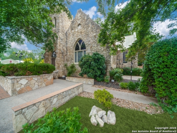 Listing Image #1 - Others for sale at 331 Fifth Street, Comfort TX 78013