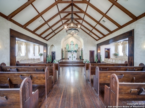 Listing Image #2 - Others for sale at 331 Fifth Street, Comfort TX 78013