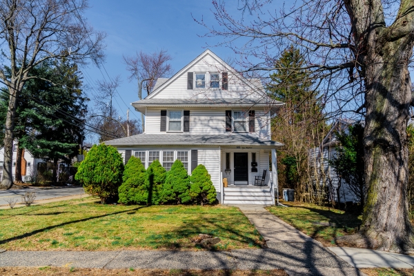 Listing Image #3 - Multi-family for sale at 100 Claremont Ave, Verona NJ 07044