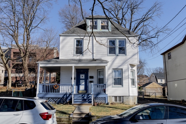 Listing Image #3 - Multi-family for sale at 15 Lakeview Pl, Verona NJ 07044 Listing Image #3 - Multi-family for sale at 15 Lakeview Pl, Verona NJ 07044