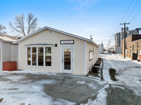 Listing Image #2 - Others for sale at 2 SE Central Ave, Garrison ND 58540